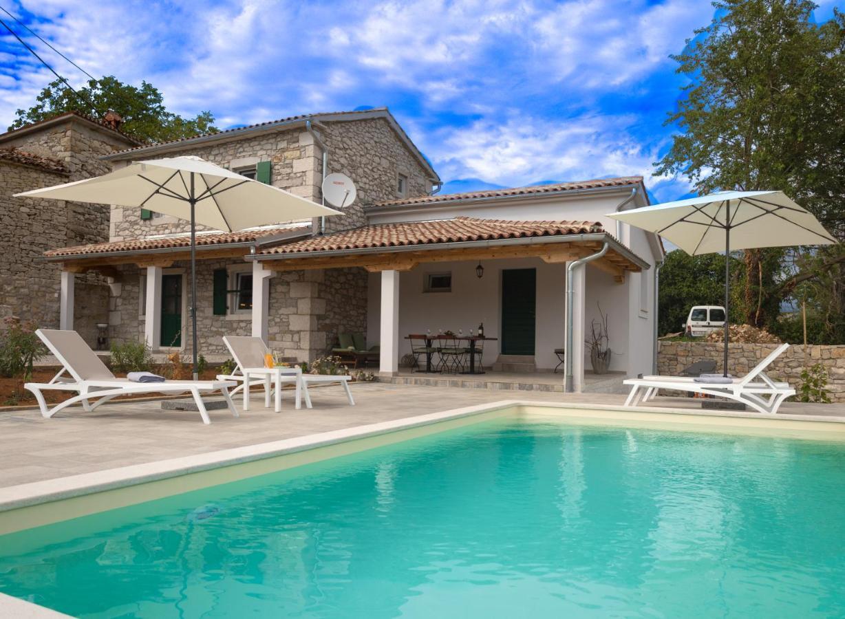 בוזט Villa Klara מראה חיצוני תמונה